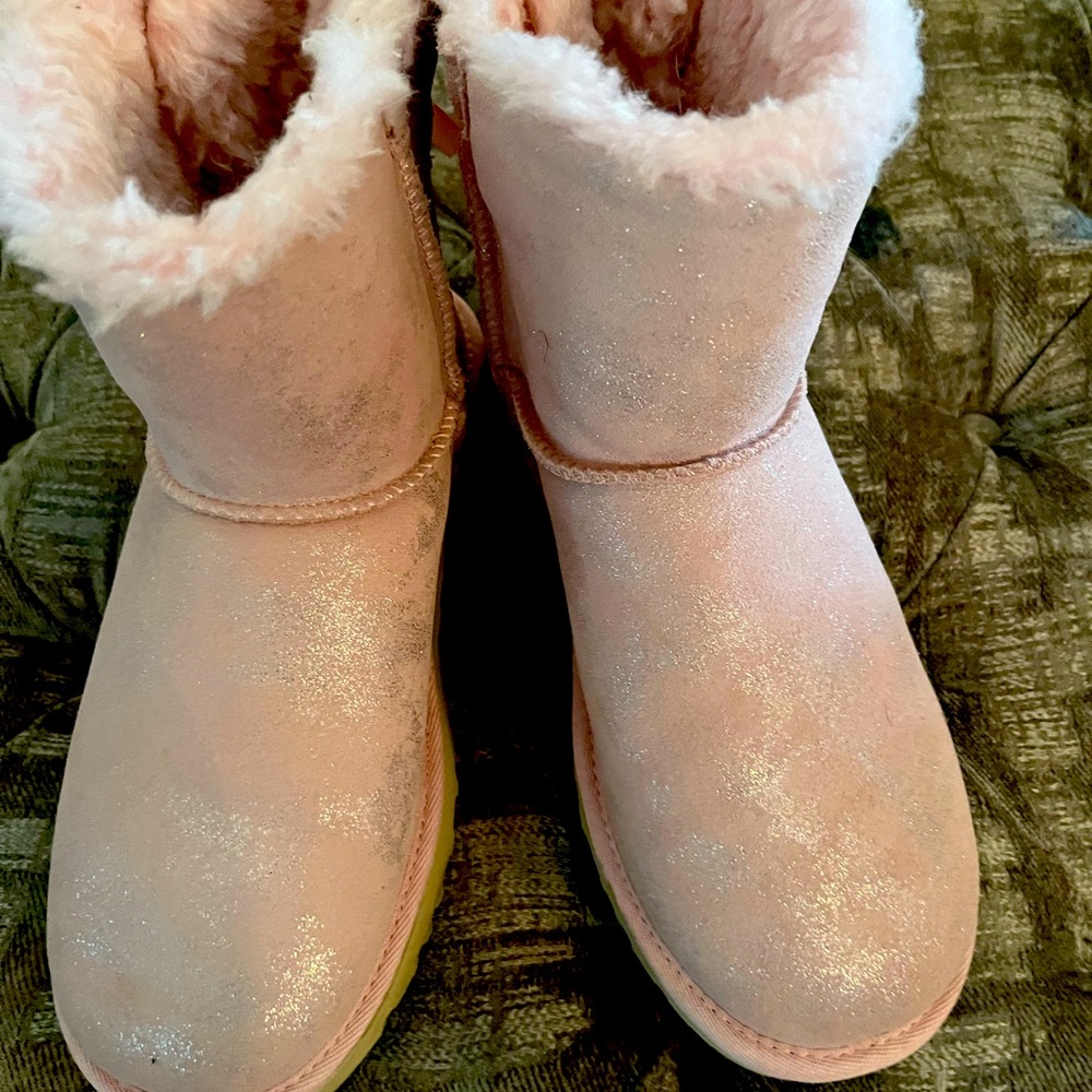 Pink shiny Ugg boots